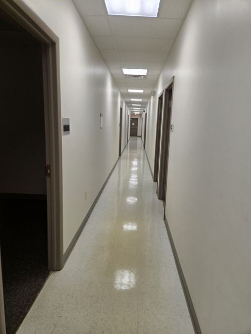 5,500+/- SF FORMER MEDICAL OFFICE SPACE