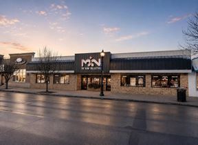 Retail/Showroom/Warehouse Building For Sale