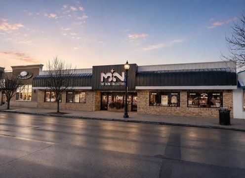 Retail/Showroom/Warehouse Building For Sale