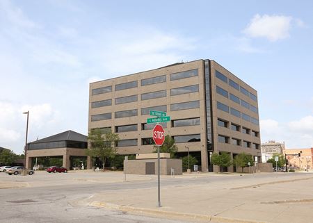 Office space for Rent at 111 W State Street in Mason City