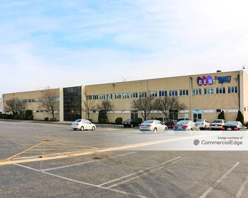 6900 Lindbergh Blvd - 6900 Lindbergh Blvd | Industrial Building