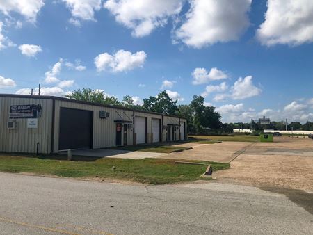 INVESTMENT OPPORTUNITY IN TOMBALL - Tomball