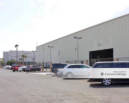 Industrial space for Rent at 8621 Rayo Avenue in South Gate