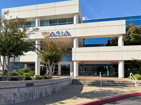 CA, Roseville - Douglas Blvd