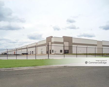 Photo of commercial space at 2950 Centerpoint Way in Joliet