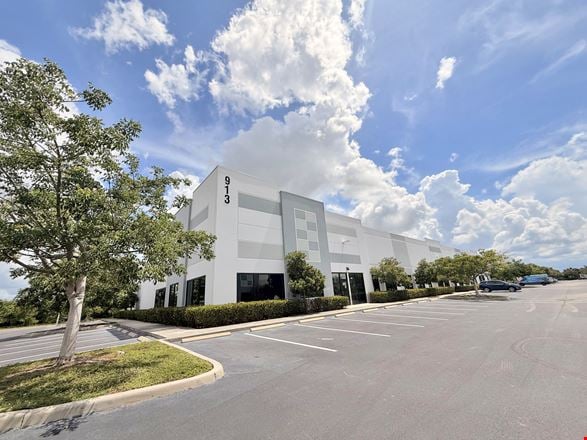 East Cape Commerce Center