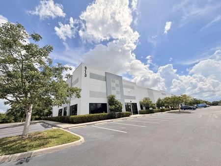 Industrial space for Rent at 913 East Industrial Circle in Cape Coral