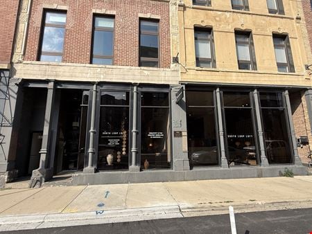 Retail space for Rent at 685 N Milwaukee Ave in Chicago