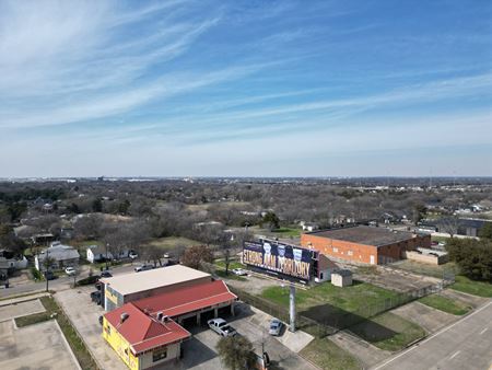 Retail space for Sale at 9415 S R L Thornton Fwy in Dallas