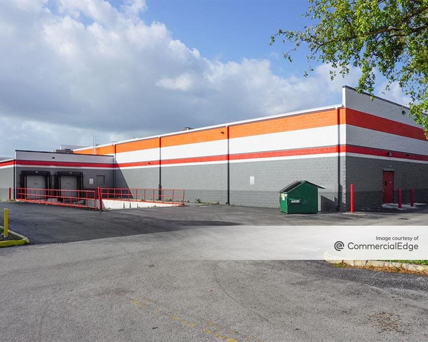 19525 South Dixie Hwy 19525 South Dixie Hwy Retail Building