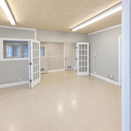Office space for Rent at 614 Prairie St in Aurora