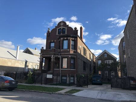 Photo of commercial space at 2353 S Whipple St in Chicago