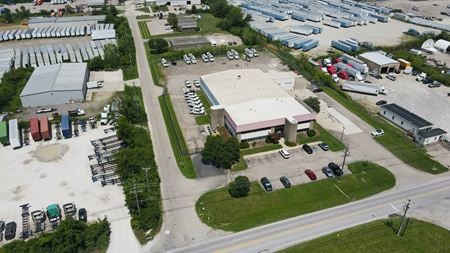 Photo of commercial space at 2786 East Crescentville Road in West Chester
