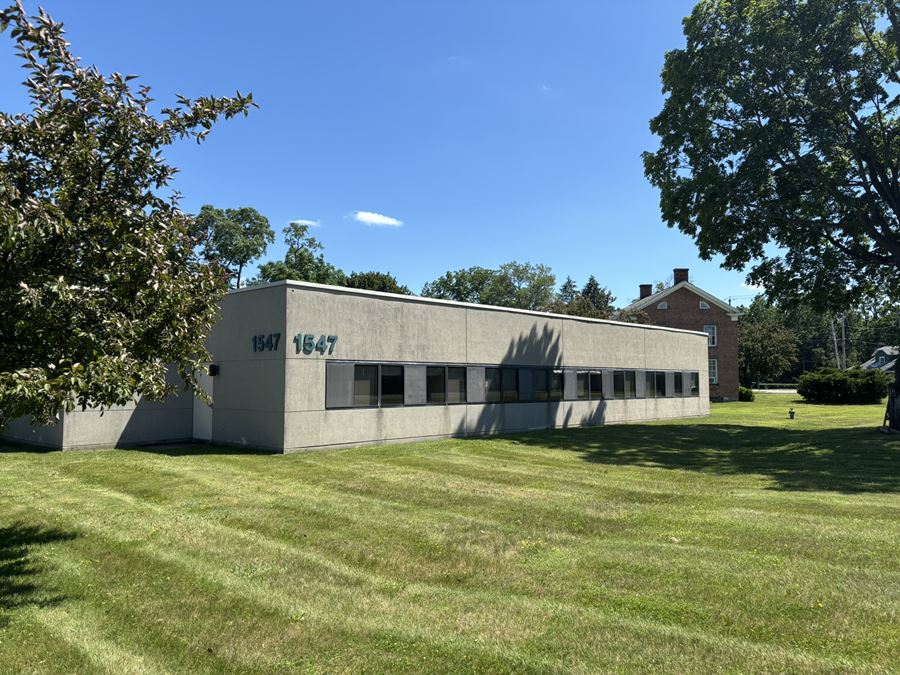 1545-1547 Columbia Tpk- Medical Office for Sale or Lease
