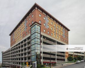 University Health Care Center 90 Presidential Plaza Syracuse NY