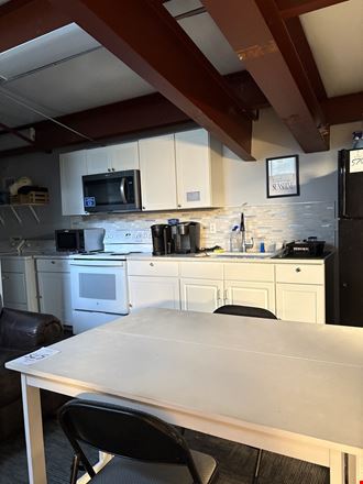8,495 SF Conditioned Flex Space