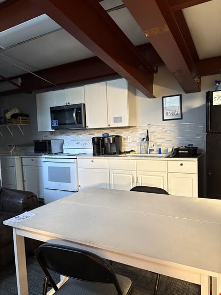 Industrial space for Rent at 16 Finch St in Hilton Head Island