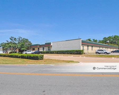 Industrial space for Rent at 2925 Merrell Rd. in Dallas