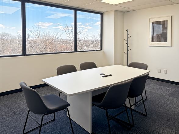 Regus - West Des Moines - One Corporate Place
