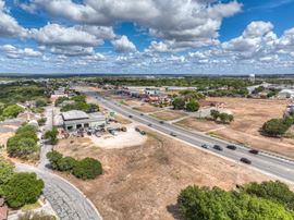 719 & 727 Loop 337