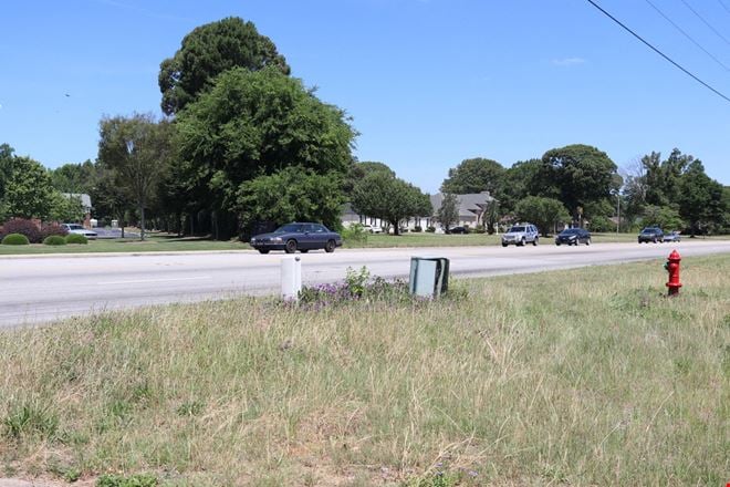 25.61+/- acres Retail Tract A