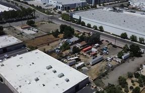 ±0.75 AC Industrial Light in Industrial-Commercial Hub