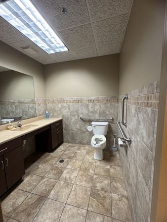 Plum Creek Business Park, Condo 100