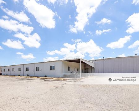 Industrial space for Rent at 103 North Neal Street in Commerce
