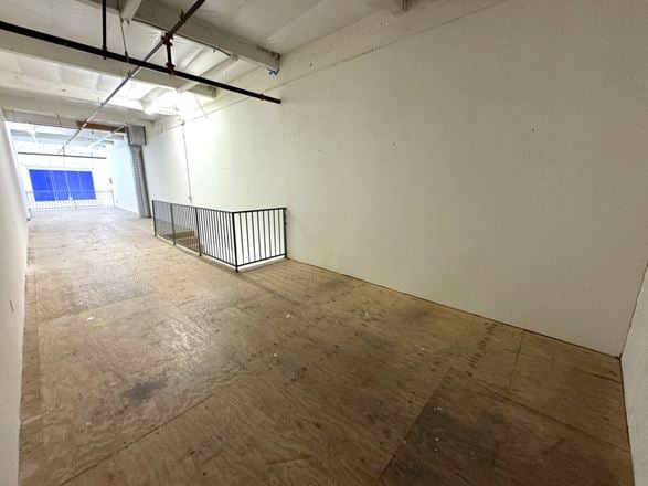Fashion D. Commercial Lofts/Showrooms