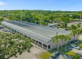 976 Florida Central Parkway