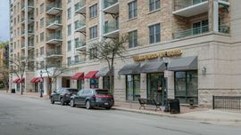 Shops at Campbell Courte