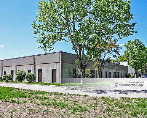 10 Bearfoot Road
