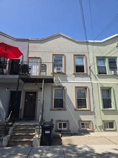 2828 W 19th St
