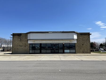 Retail space for Rent at 679 N Weber Rd in Romeoville