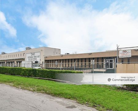 Industrial space for Rent at 2900 NW 75th Street in Miami