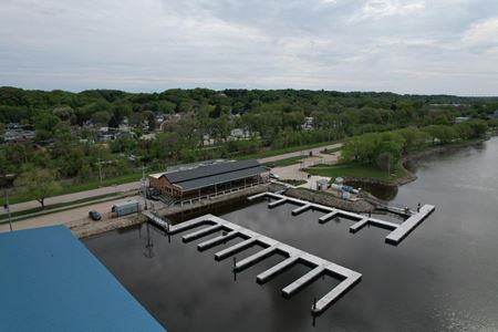 Photo of commercial space at 4913 River Drive in Moline