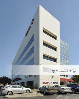 Capital Towers I
