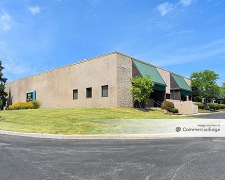 Photo of commercial space at 400 Wilson Bridge Rd. W in Worthington