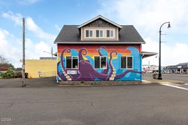 120 NW Highway 101