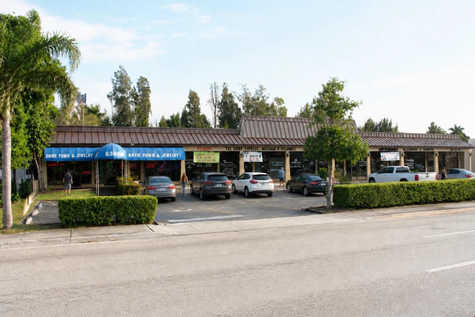 OFFICE / RETAIL / SHOPPES ON STIRLING