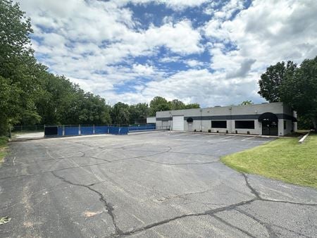 Photo of commercial space at 400 S Coltrane Rd in Edmond