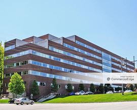 Fifth Avenue at Citypoint - 100 5th Avenue