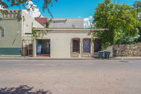 513 San Bernardo Ave.