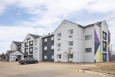 Spark by Hilton Moline | Recently Renovated