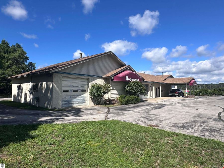 880 W South Airport Rd