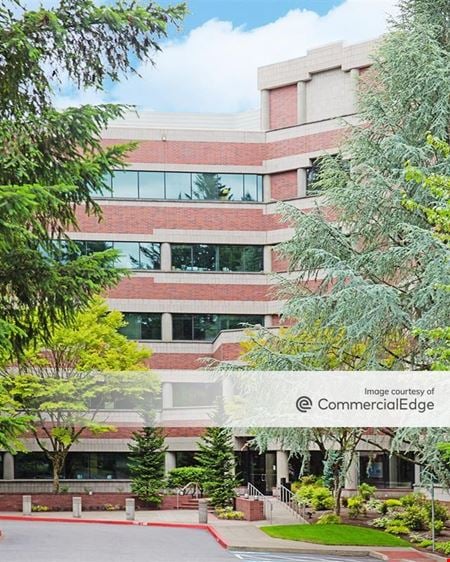 Office space for Rent at 5 Centerpointe Drive in Lake Oswego
