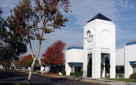 CLOCKTOWER COMMERCE CENTER - Union City