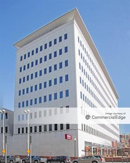 The Lincoln Plaza Building