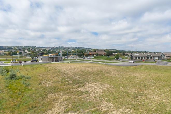 5th & Minnesota Office Commercial Site