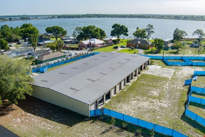 Longyards - Yard Storage & Warehouse